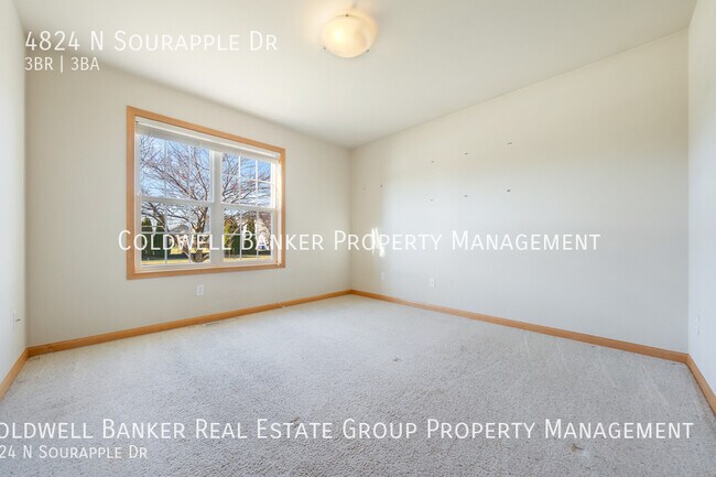 Building Photo - 4824 Sourapple Dr