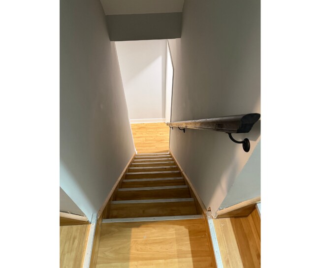 Building Photo - 1628 Benhill Ave