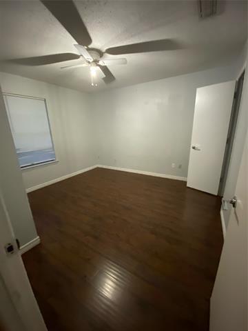 Building Photo - 716 Royal Crest Dr