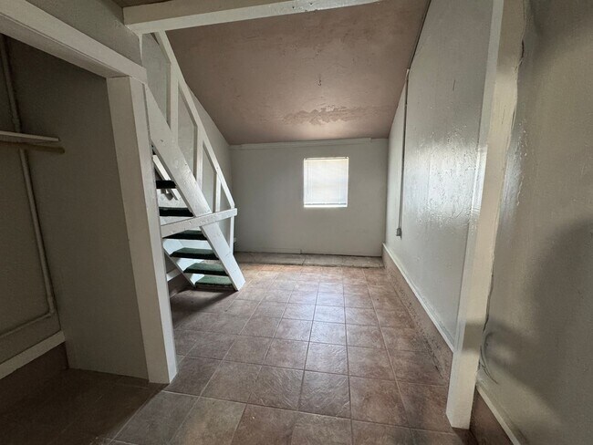 Building Photo - Northwest OKC 3 bed home
