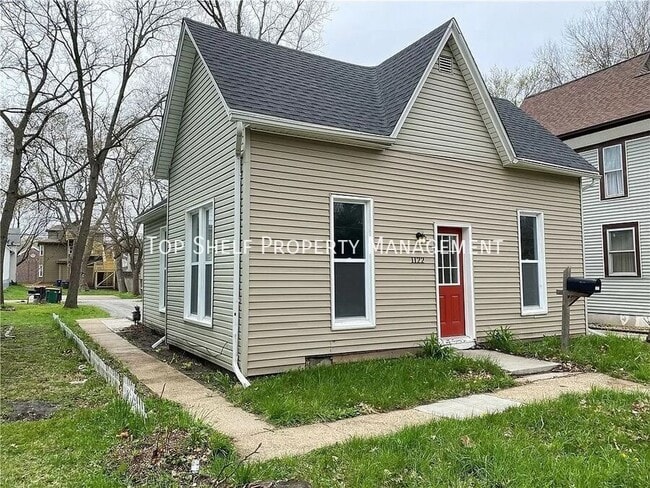 Primary Photo - 1122 23rd St