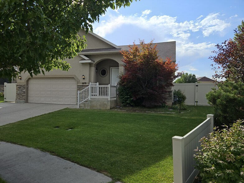 Building Photo - 1879 W Colony Pointe Dr