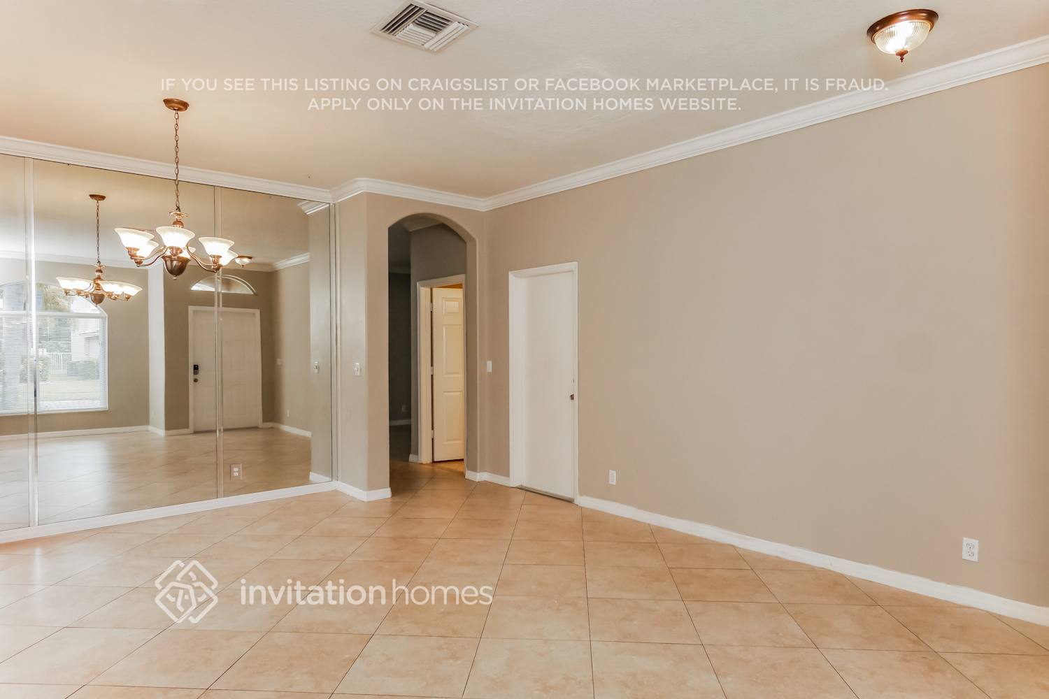 Building Photo - 3774 Woodfield Dr