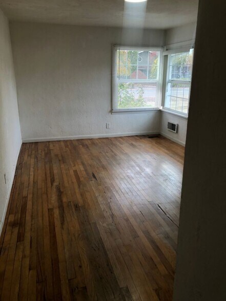 Building Photo - 7105 166th Ave E