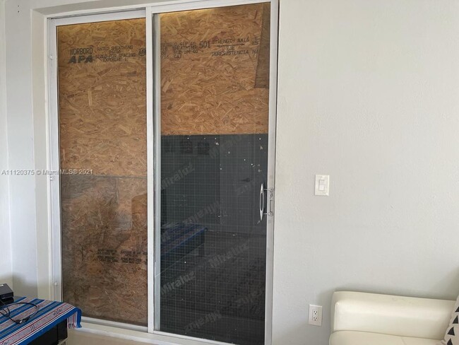Building Photo - 8001 Crespi Blvd