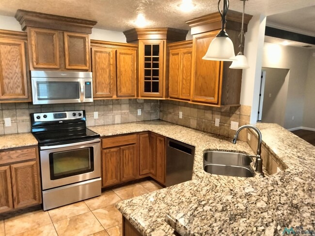 Building Photo - 2304 Ralph Boone