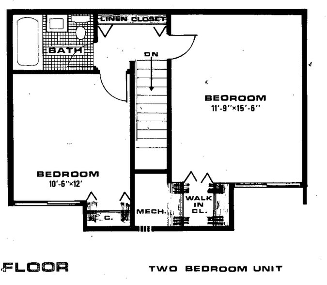 Upstairs Layout - 403 East Bluff