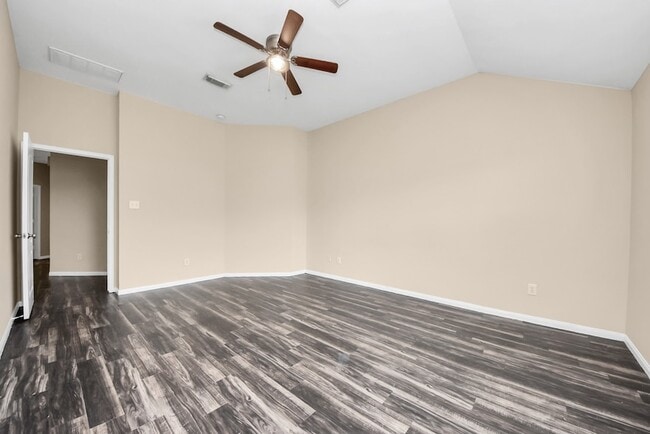 Building Photo - 1722 Lansing Cove Dr