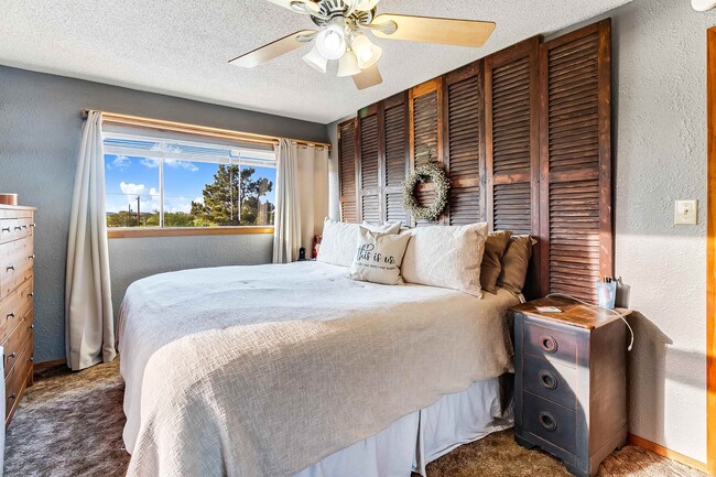 Building Photo - 288 Ballard St