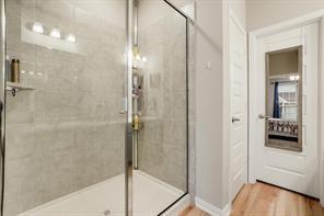 Building Photo - 10013 Adams Ln