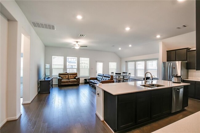 Building Photo - 149 Coronella Dr
