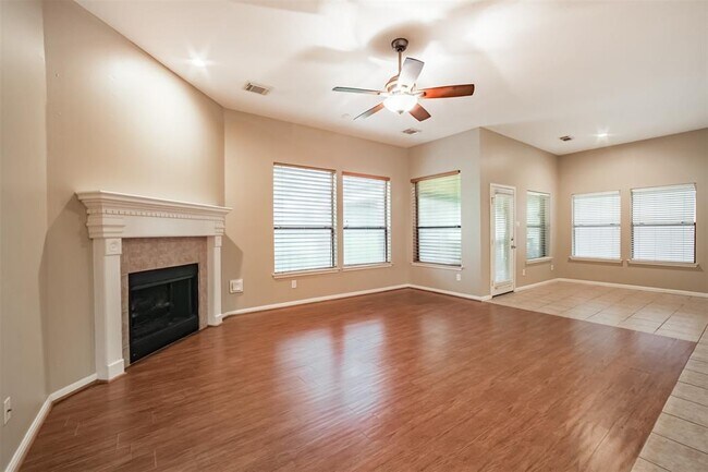 Building Photo - 7726 Trophy Pl Dr