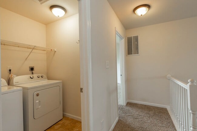 Building Photo - 3 Bed, 2.5 Bath, Single Family Home in Martinsburg, WV