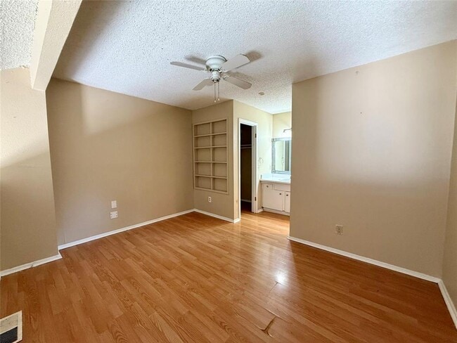 Building Photo - 3448 Willowrun Dr