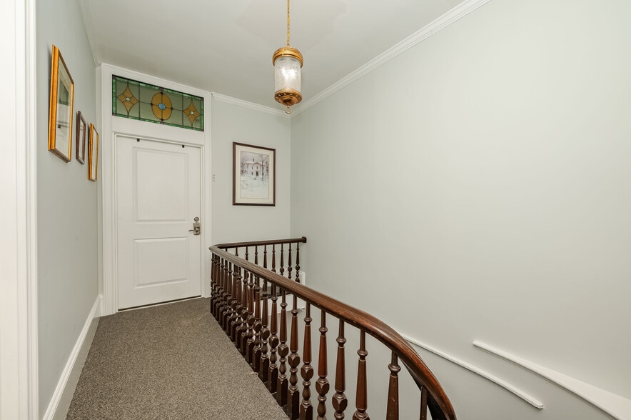 Building Photo - 229 Miller Ave