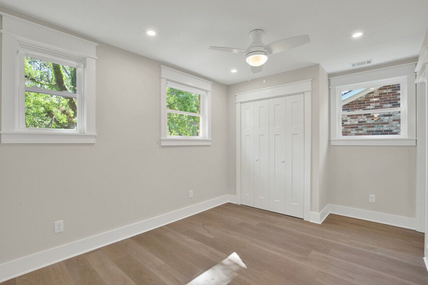 Building Photo - 106 Montclair Blvd