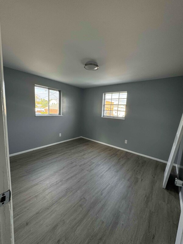 Building Photo - 44 Granville St