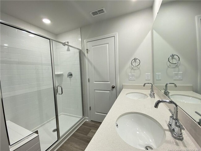 Building Photo - 347 Scottsdale Dr