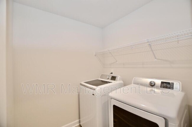 Building Photo - 121 Guardian Gate Dr
