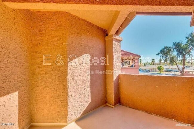 Building Photo - 1402 S Jentilly Ln