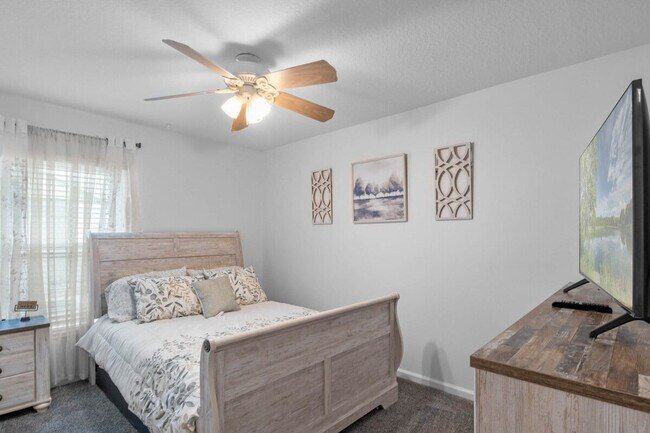 Building Photo - 15730 Bay Vista Dr