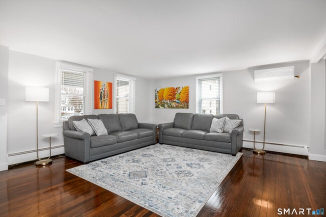 Building Photo - 1699 Boulevard