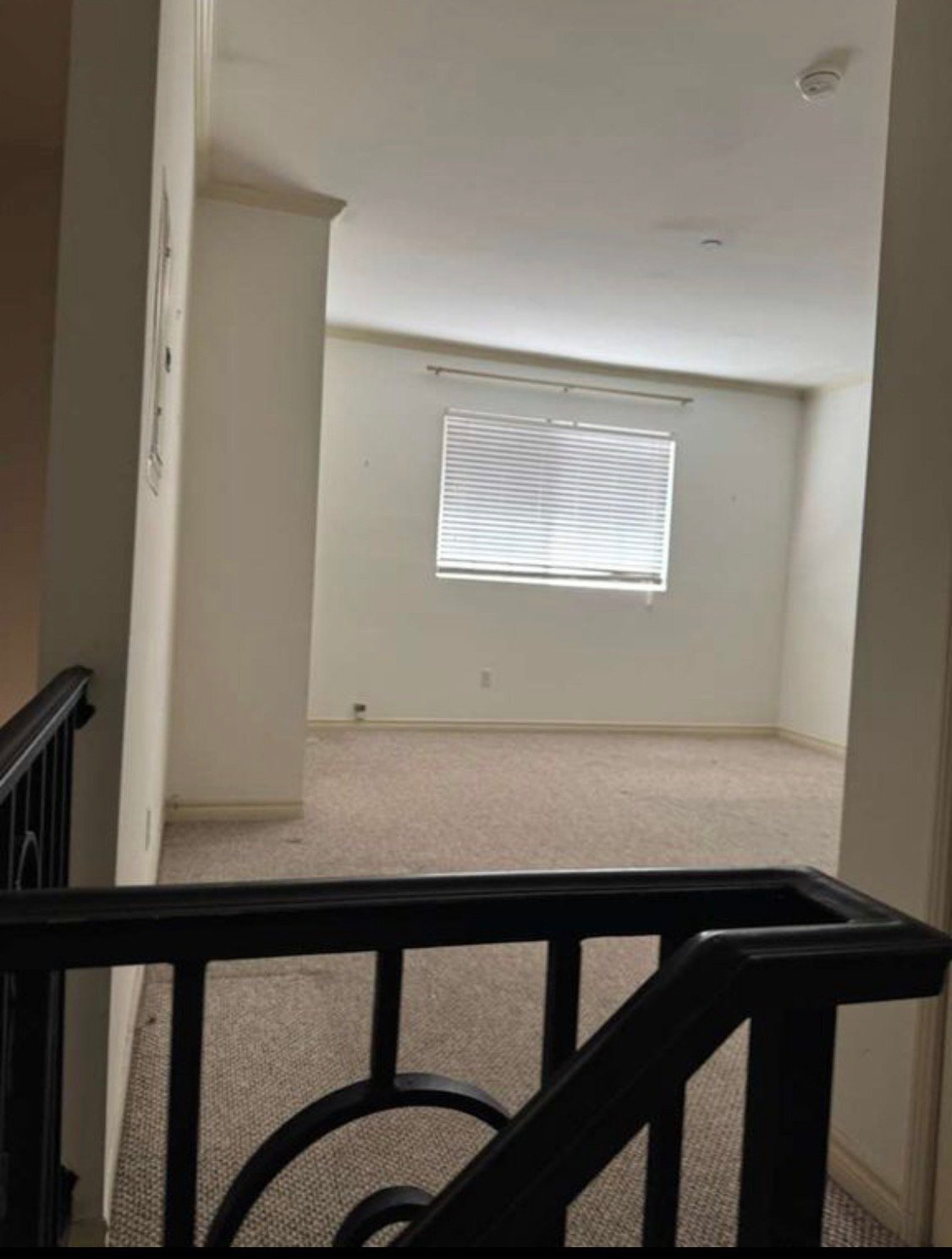 Building Photo - 4523 Woodman Ave