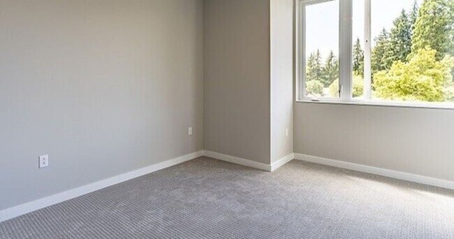 Building Photo - Brand New Pinehurst Home with Hardwood Floors & Easy I-5 Access