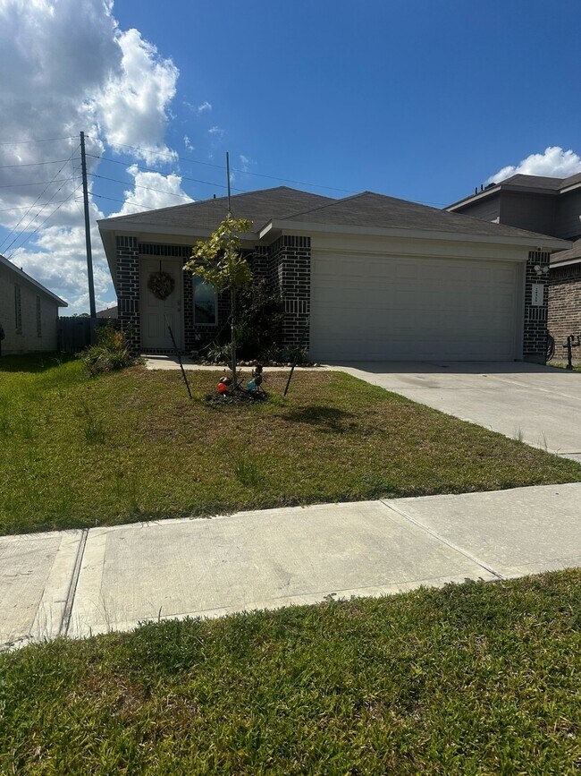 Building Photo - 24319 Springfield Valley Dr