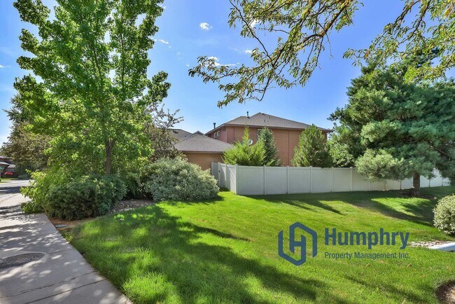 Building Photo - 3956 E Granger Dr