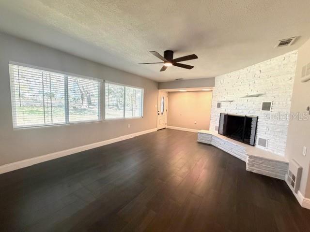 Building Photo - 704 W 11th Ave