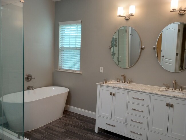 Building Photo - 8324 Tassel Ct