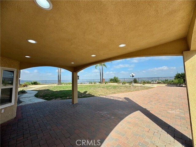 Building Photo - 2410 Pointer Dr