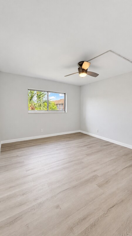 Building Photo - 4141 NW 26th St
