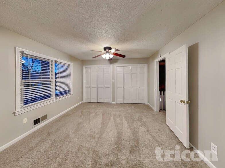 Building Photo - 2855 Dellinger Dr