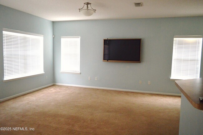 Building Photo - 7202 Deerfoot Cir