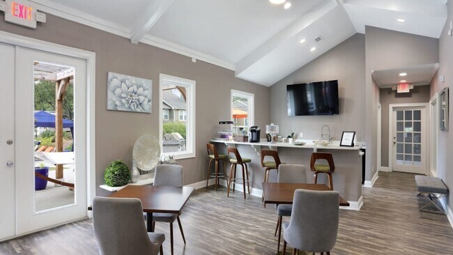 Building Photo - 1955 Bells Ferry Rd