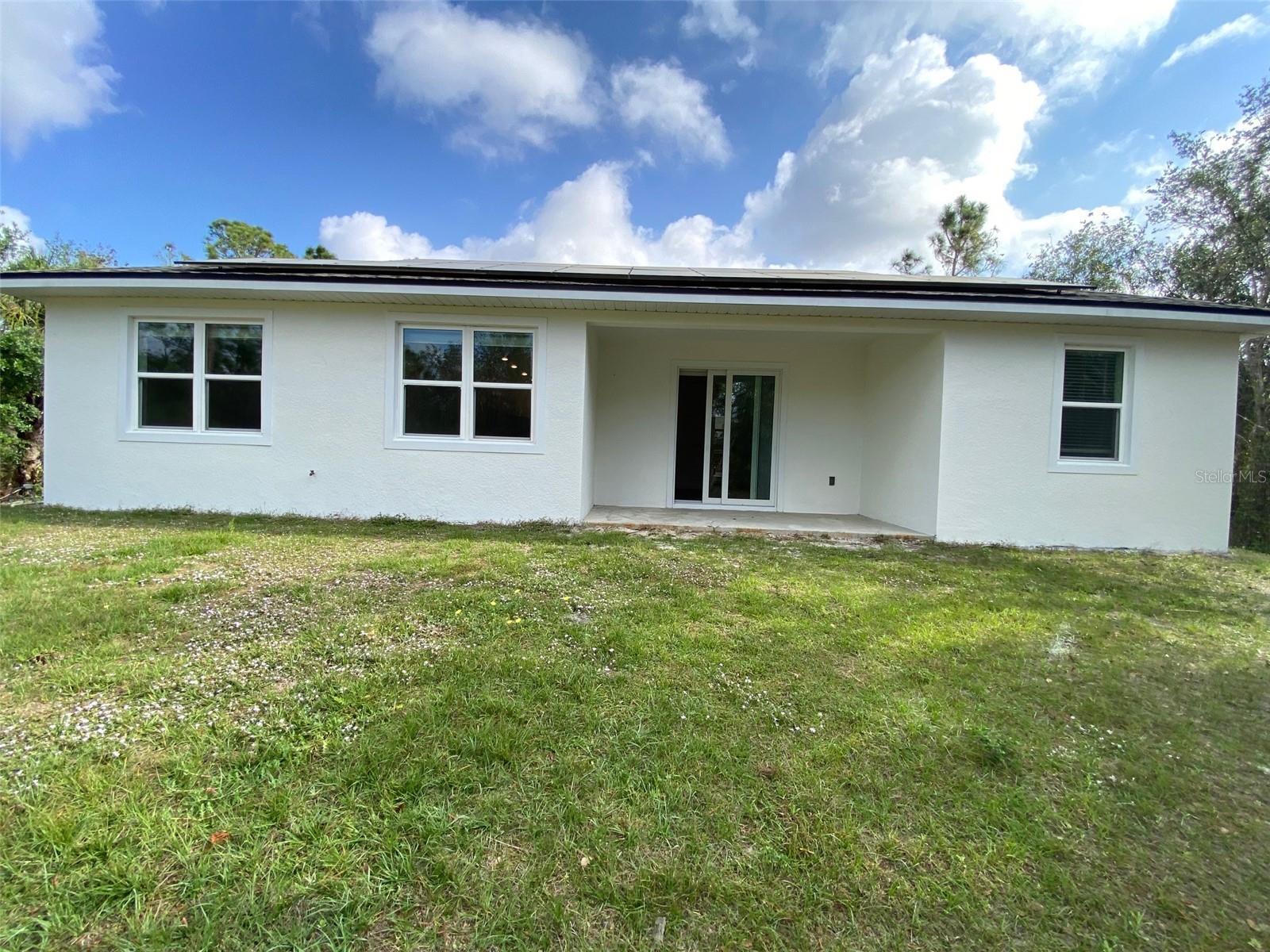 Building Photo - 7329 Helliwell St
