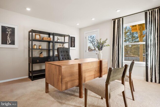 Building Photo - 29 Trotting Rd