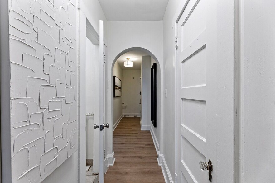 Building Photo - 1500 Ridge Pl SE