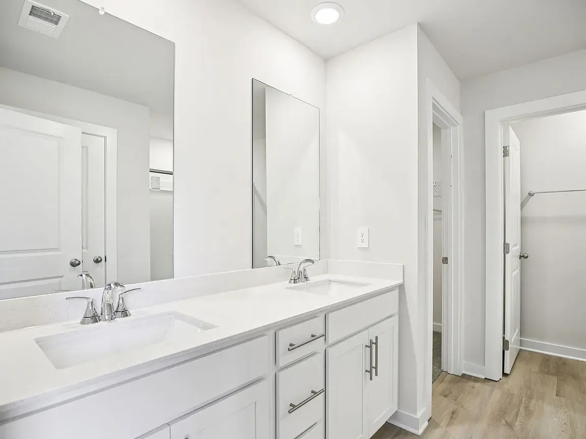 Building Photo - 4145 Walnut Ridge Dr