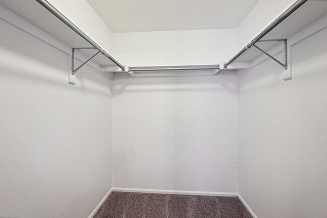 Building Photo - 2434 W 82nd Pl