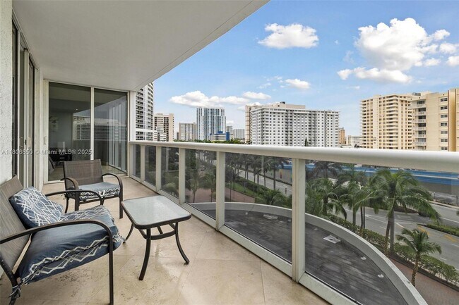 Building Photo - 1800 S Ocean Dr