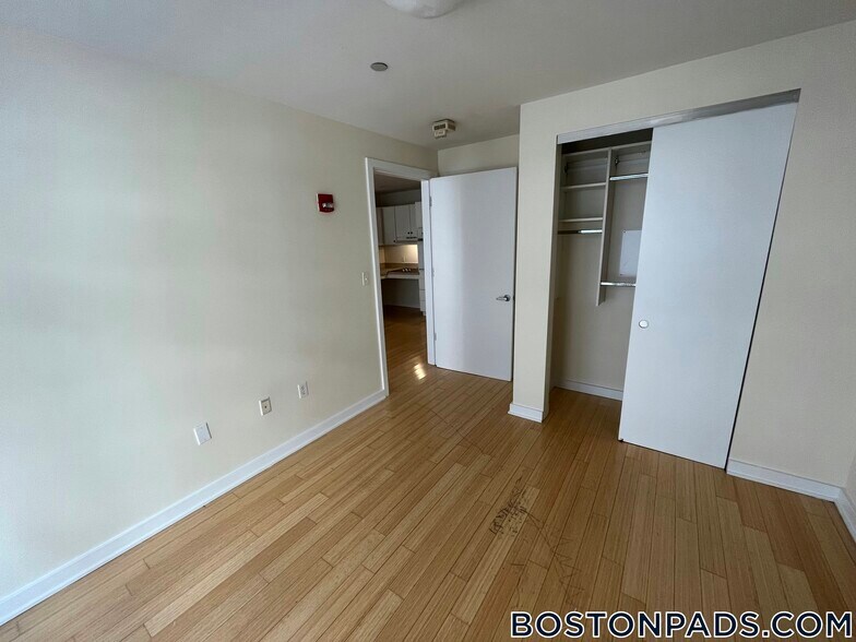 Building Photo - 40 Boylston St