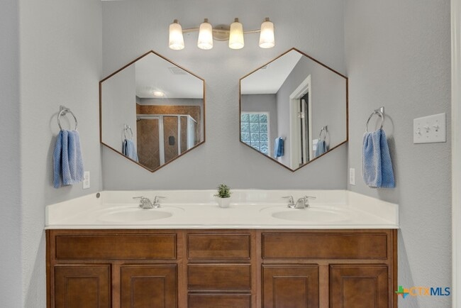 Building Photo - 481 Bayou Bend Dr