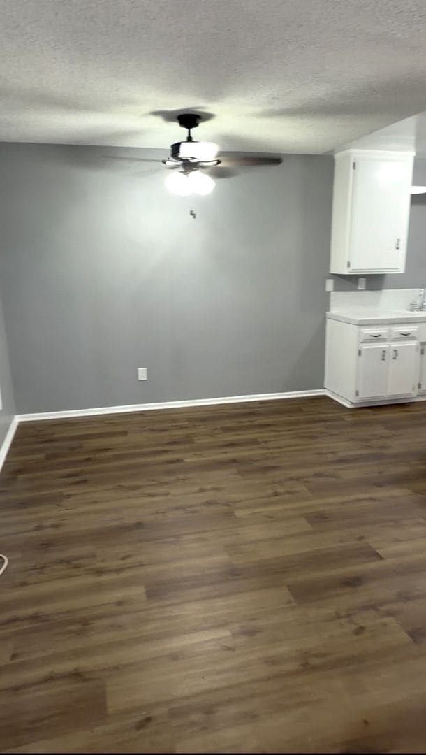 Building Photo - 12401 Breezewood Dr