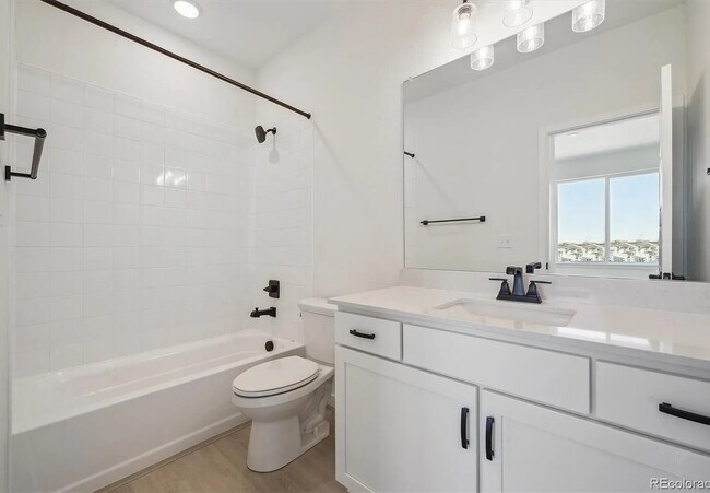 Building Photo - 1243 Rhett Dr