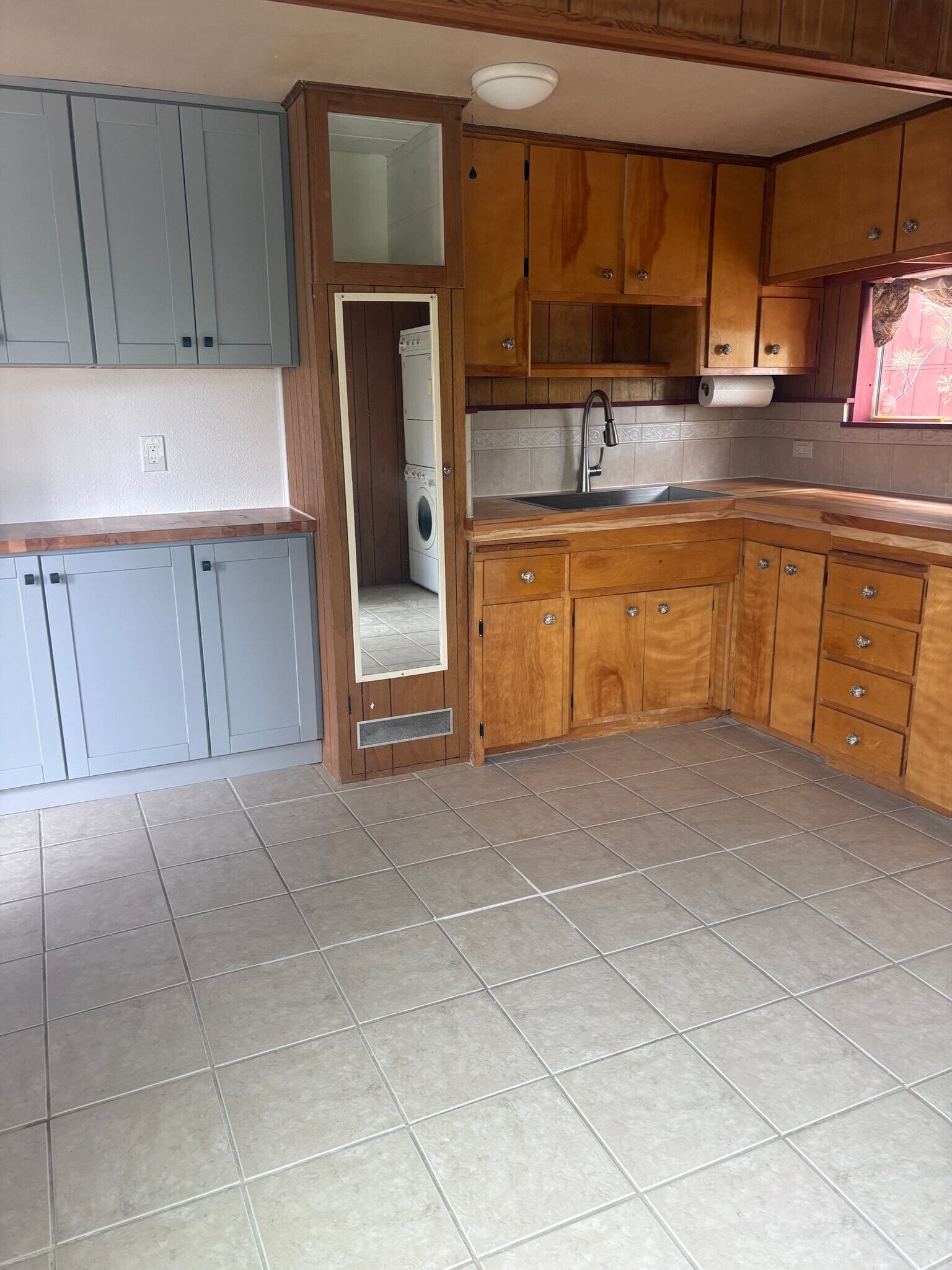 Building Photo - 26302 Lake Forest Dr