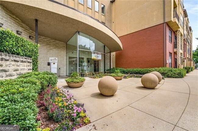 Building Photo - 400 17th St NW