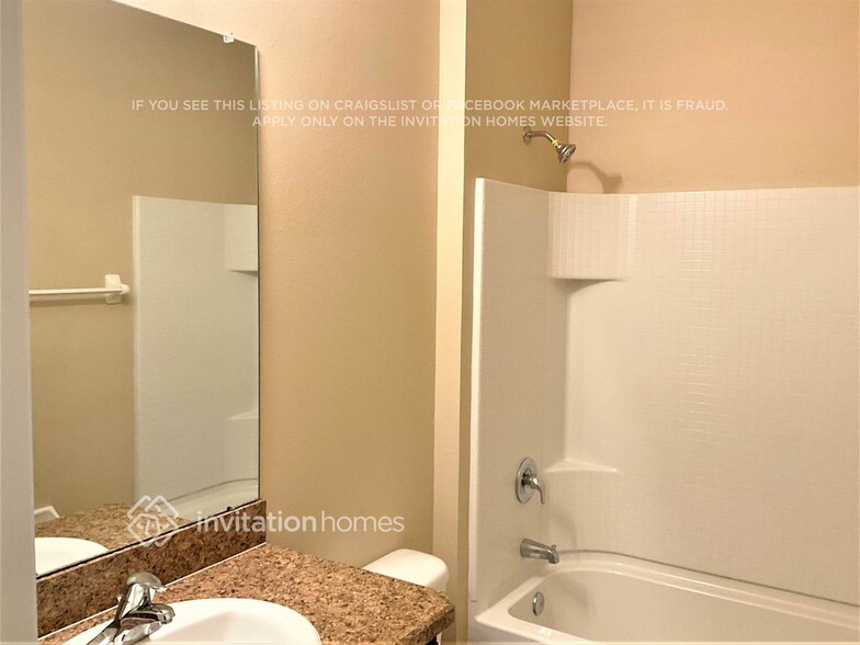 Building Photo - 6319 Twin Bridges Dr